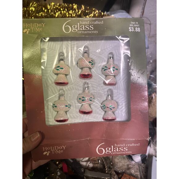 Vintage glass mushroom ornament - Picture 2 of 2